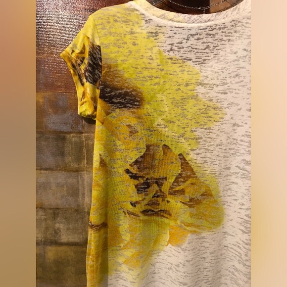 BCBG MAXAZRIA SS White & Yellow TShirt Top MINT - Picture 5 of 5